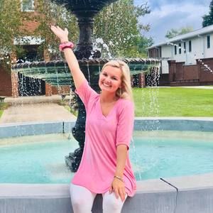 Meet your Posher, Paris